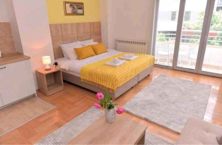 Milica Apartments Скопье Экстерьер фото