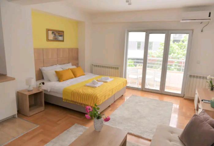 Milica Apartments Скопье Экстерьер фото