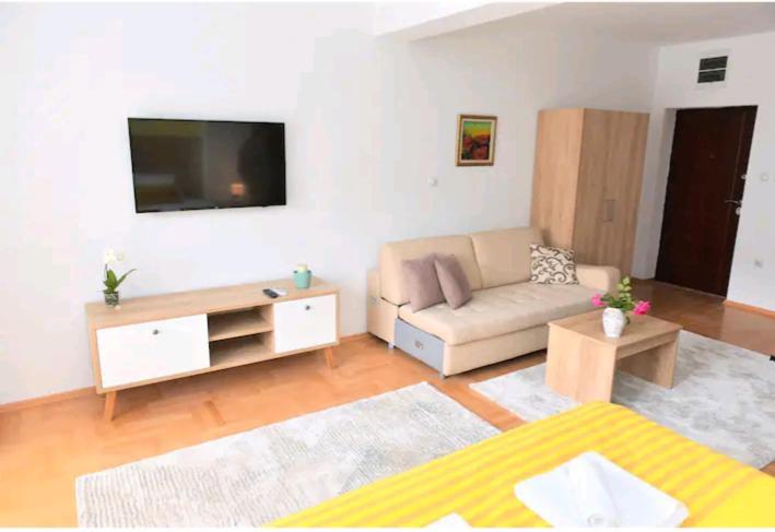Milica Apartments Скопье Экстерьер фото