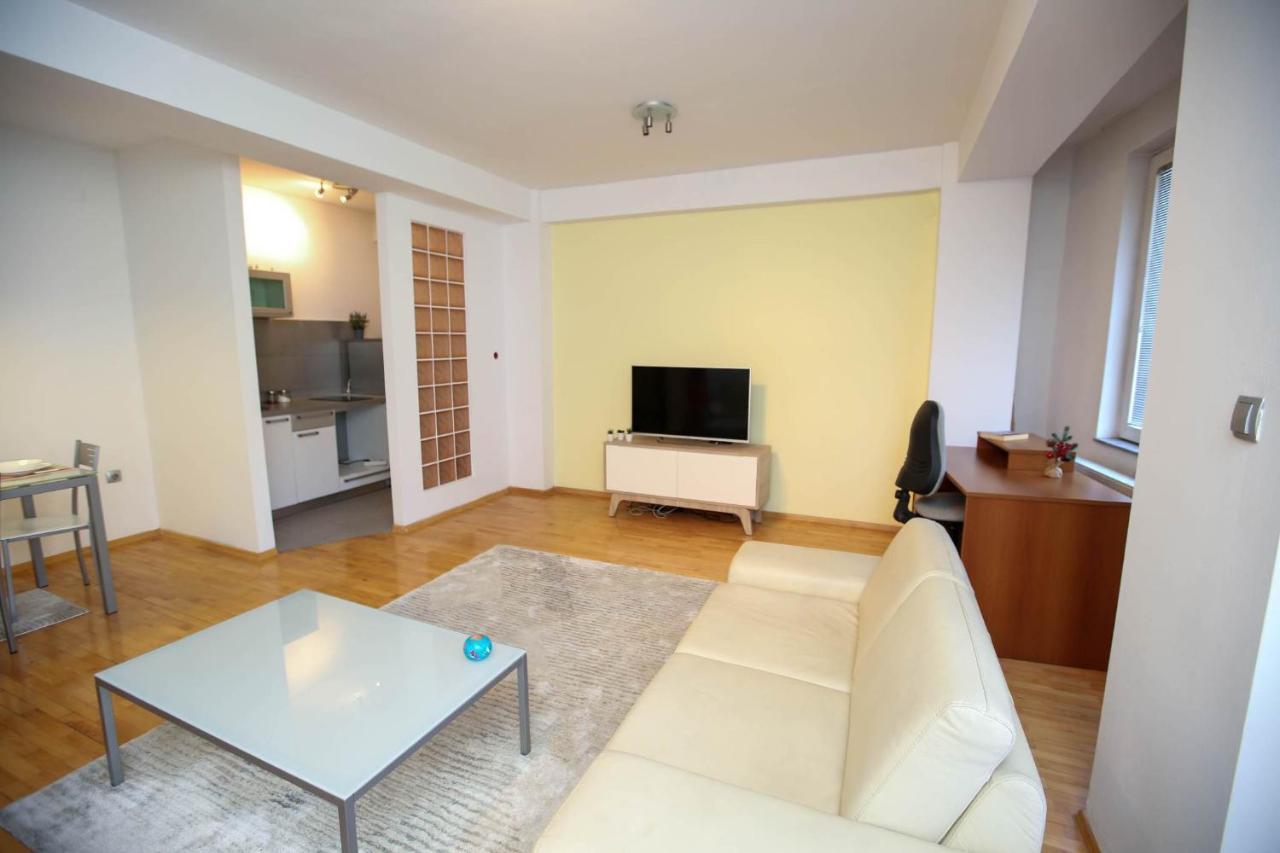 Milica Apartments Скопье Экстерьер фото