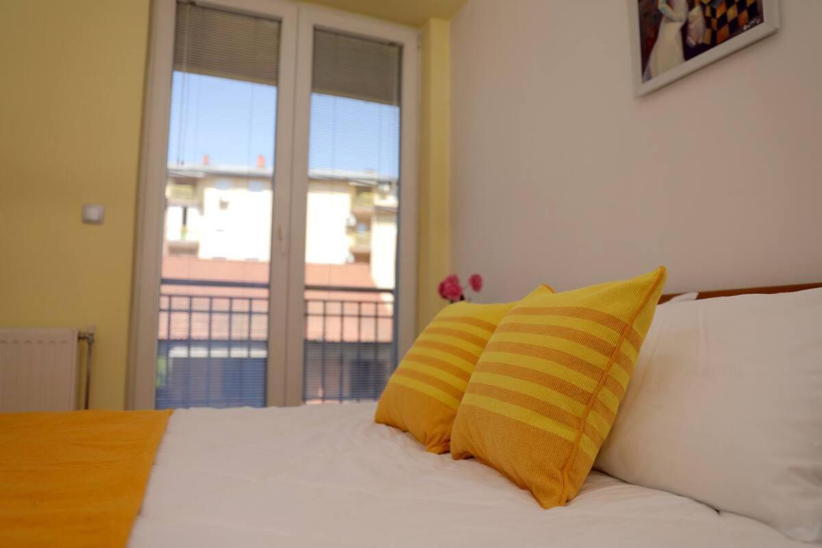 Milica Apartments Скопье Экстерьер фото